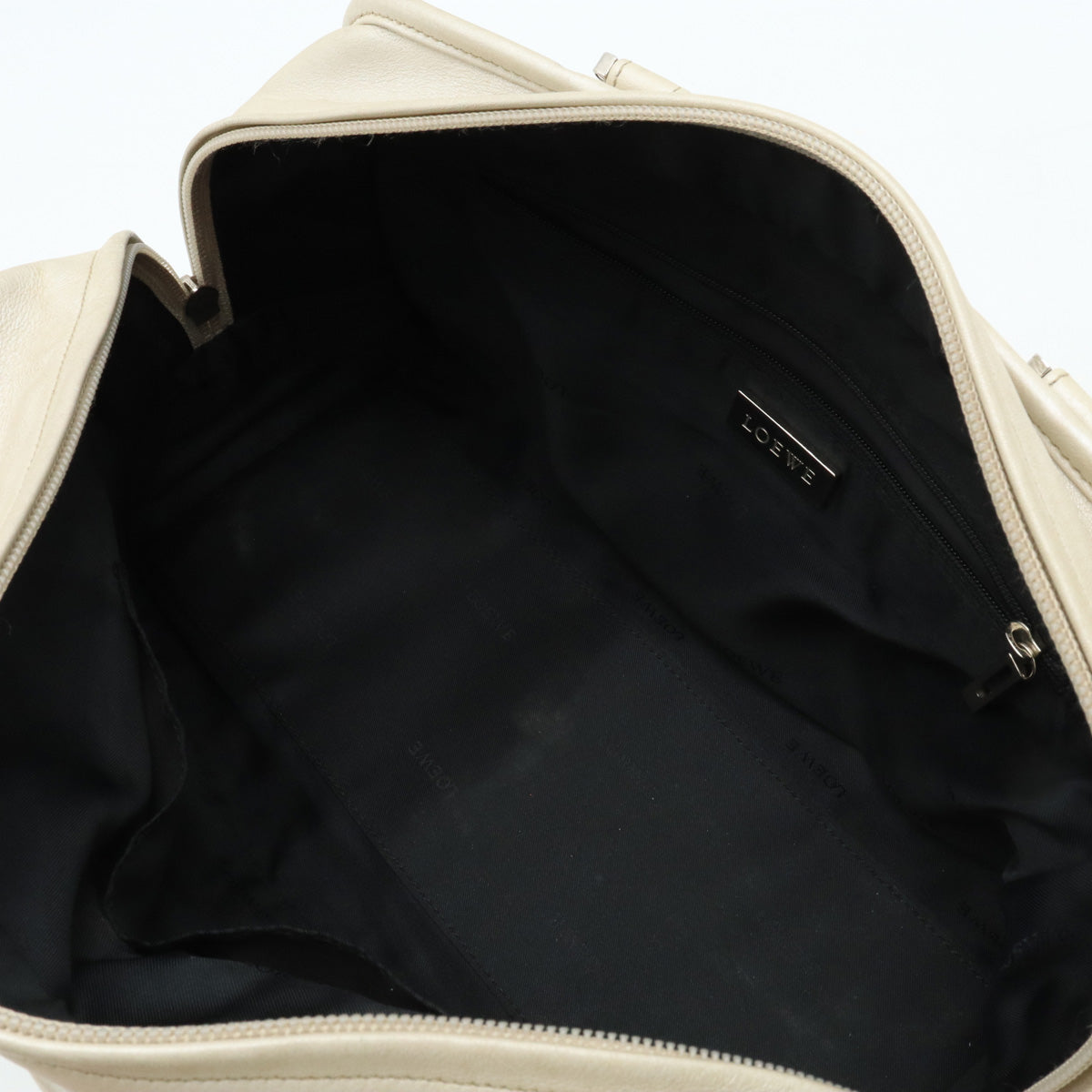 LOEWE LOEWE Amazon 28 Anagram Handbags Mini Boston Bag  Pearl Ivory Silver  Blumin