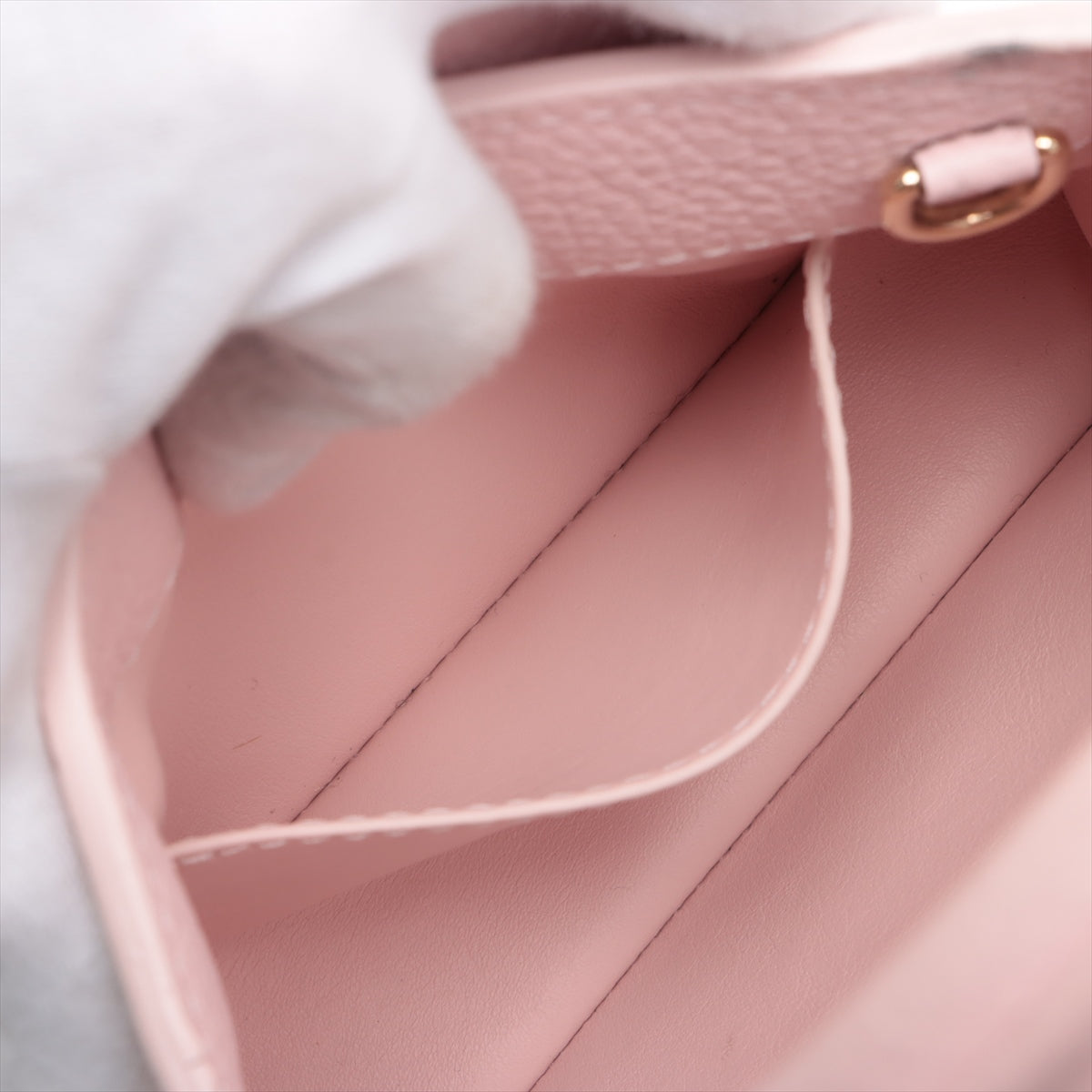 LOUIS VUITTON Capucines Mini in Taurillion Pink M56983