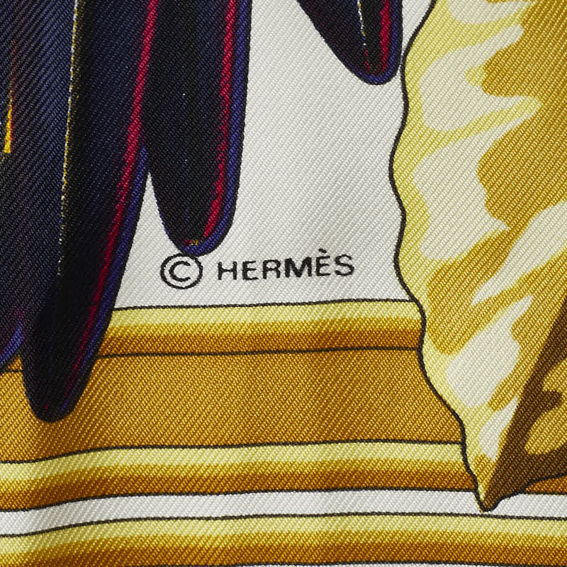 Hermes Carré 90 Les Perroquets detail bird oats coat gold naive silk ladies hermes