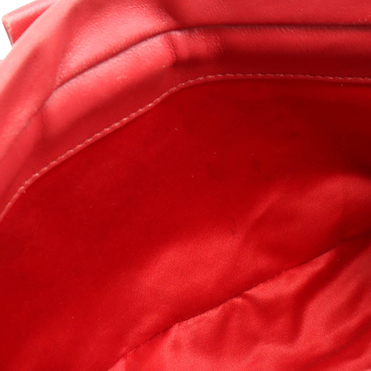 Miu Miu Mo Mo Mo Mo Mo Mo Mo Mo Materaxe Shoulder Bag  Slipper 2WAY  Leather Red 5N1520